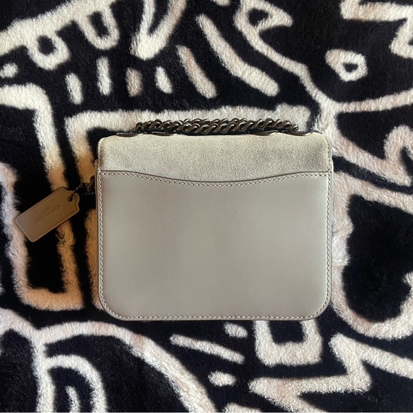 Coach Madison Shoulder Bag 16
Condition: 9/10 - Picture 4 of 8